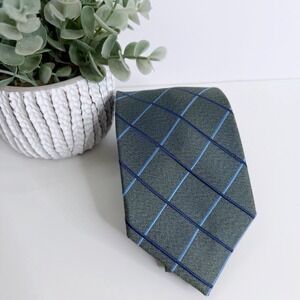 NWOT Jos.‎ A. Bank Signature Silk Necktie Green Navy Plaid 3 1/4" X 59 1/2" Work